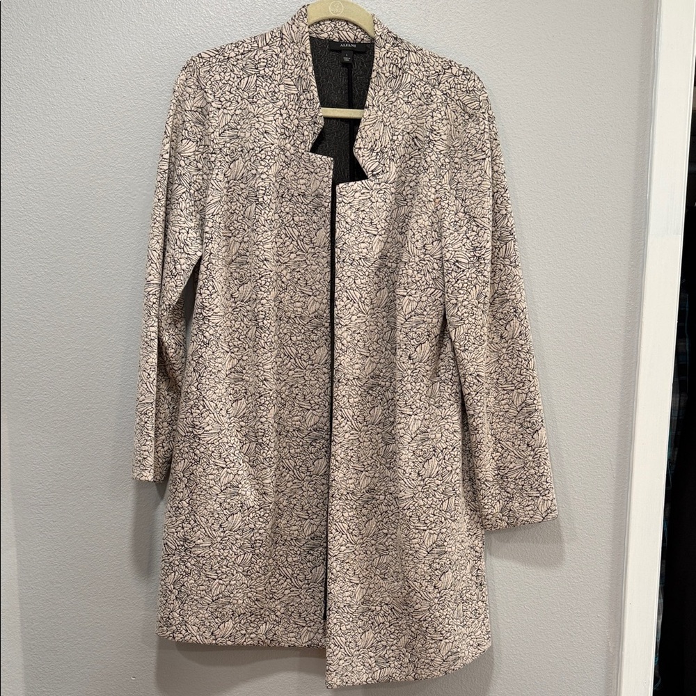 Alfani Cream and Black Patterned Trench Coat